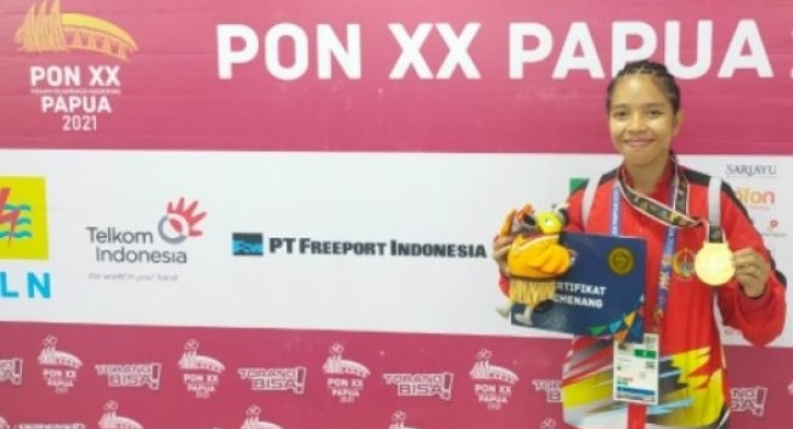 Raih Emas PON Papua dari Cabor Muaythai, Atlet Sulsel Sri Eviyanti Ternyata Sehari-hari Jual Gorengan